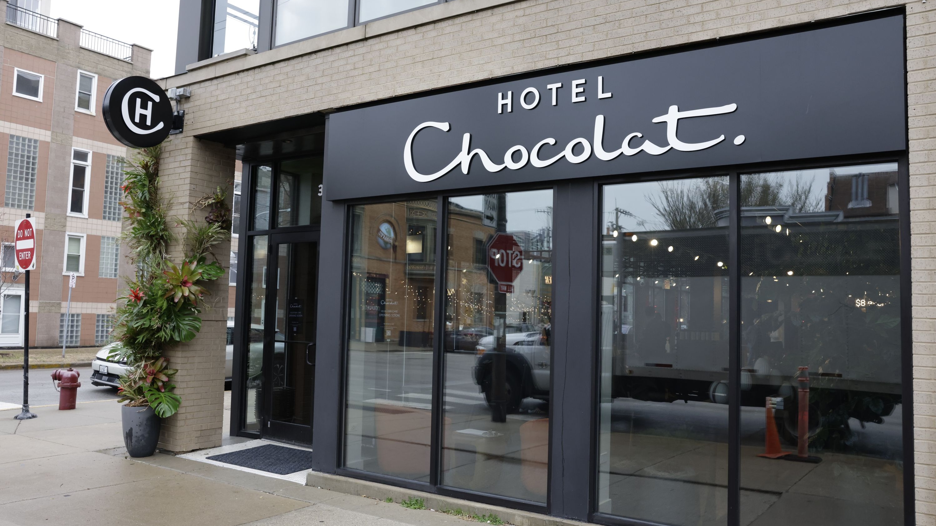 Hotel Chocolat announces the grand opening of two retail locations in ...