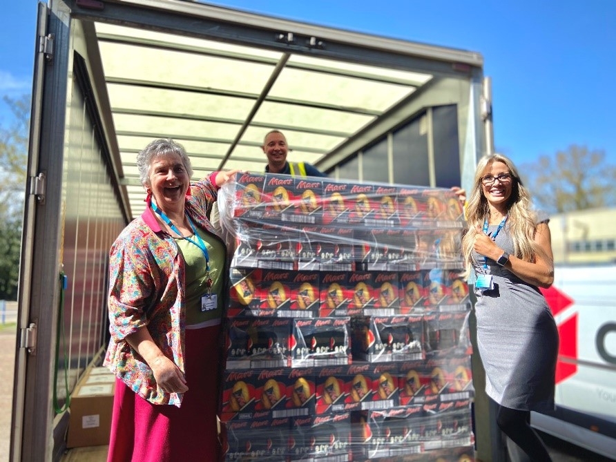 Unloading a shipment of Mars Food™ products