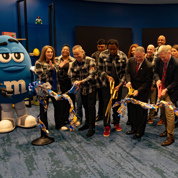 Ribbon cutting at Mars' new Hackettstown, NJ site