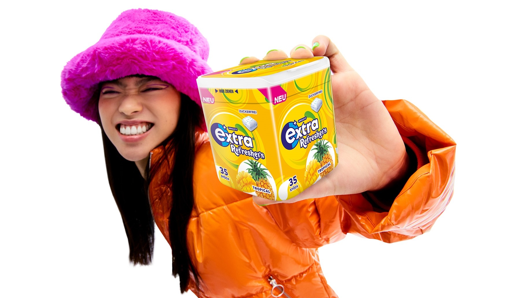 EXTRA Refreshers Lifestyle Shot 3 quer