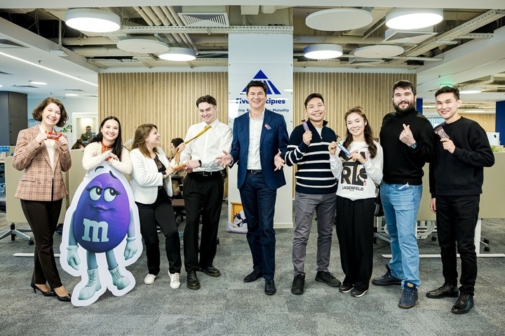 Команда Mars в офисе