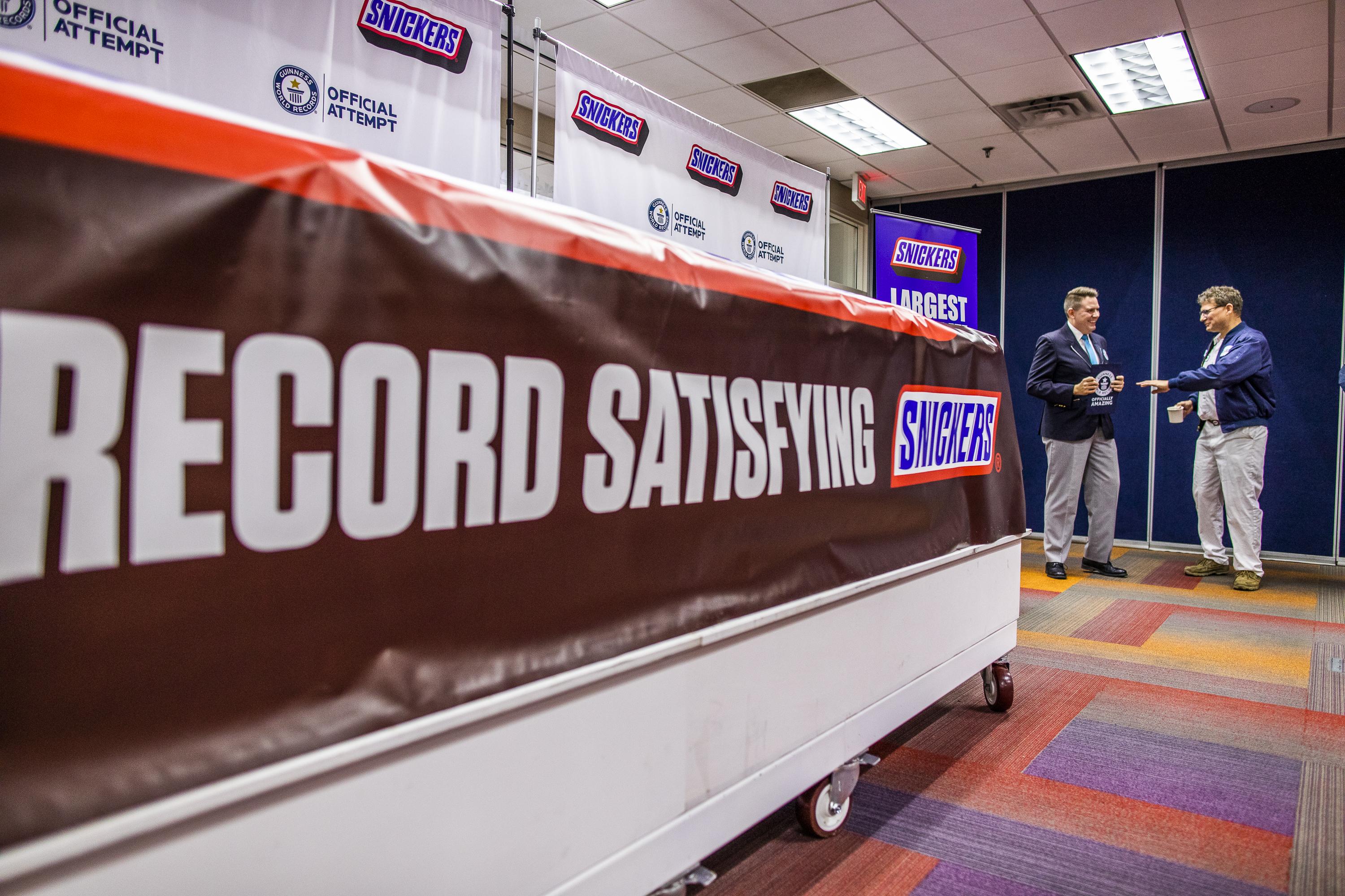 WORLD RECORDS Snickers bar