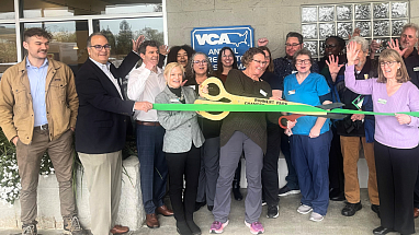 VCA Animal Care Center of Sonoma County cuts “green” ribbon celebrating local use of 100% renewable electricity