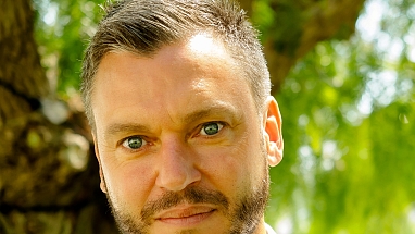 Tim Mooney picture