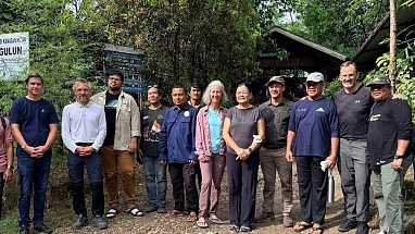 Alastair Child visits a farming community in Sumatra, Indonesia.