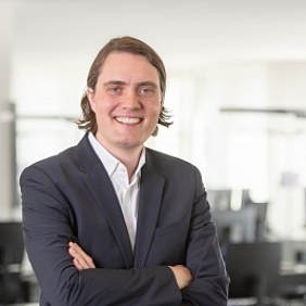 Carsten Simon Mars Wrigley Fullsize Small