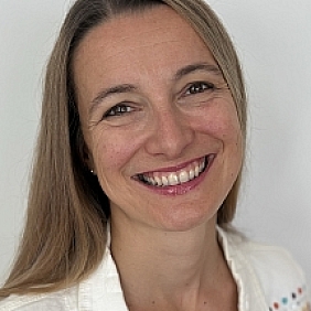 Melanie E. Bednar_Bild_