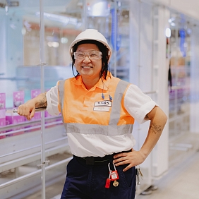 An Associate at a Mars Australia factory