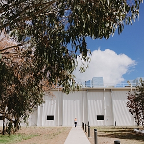 Pouch factory